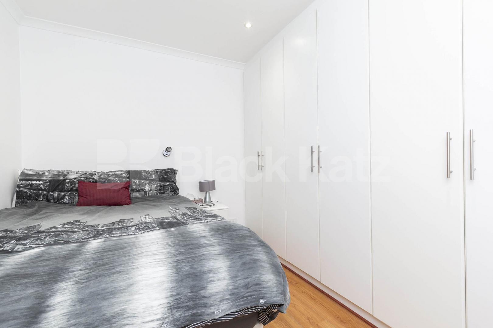 Modern Apartment Collingham Gardens, Earls Court